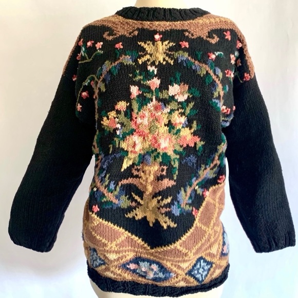 v i n t a g e :: Slouchy Granny Floral Intarsia Embroidered...